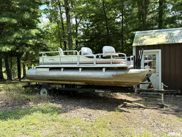 $179,900 | 1674 Round House Lane, Victoria, IL 61485