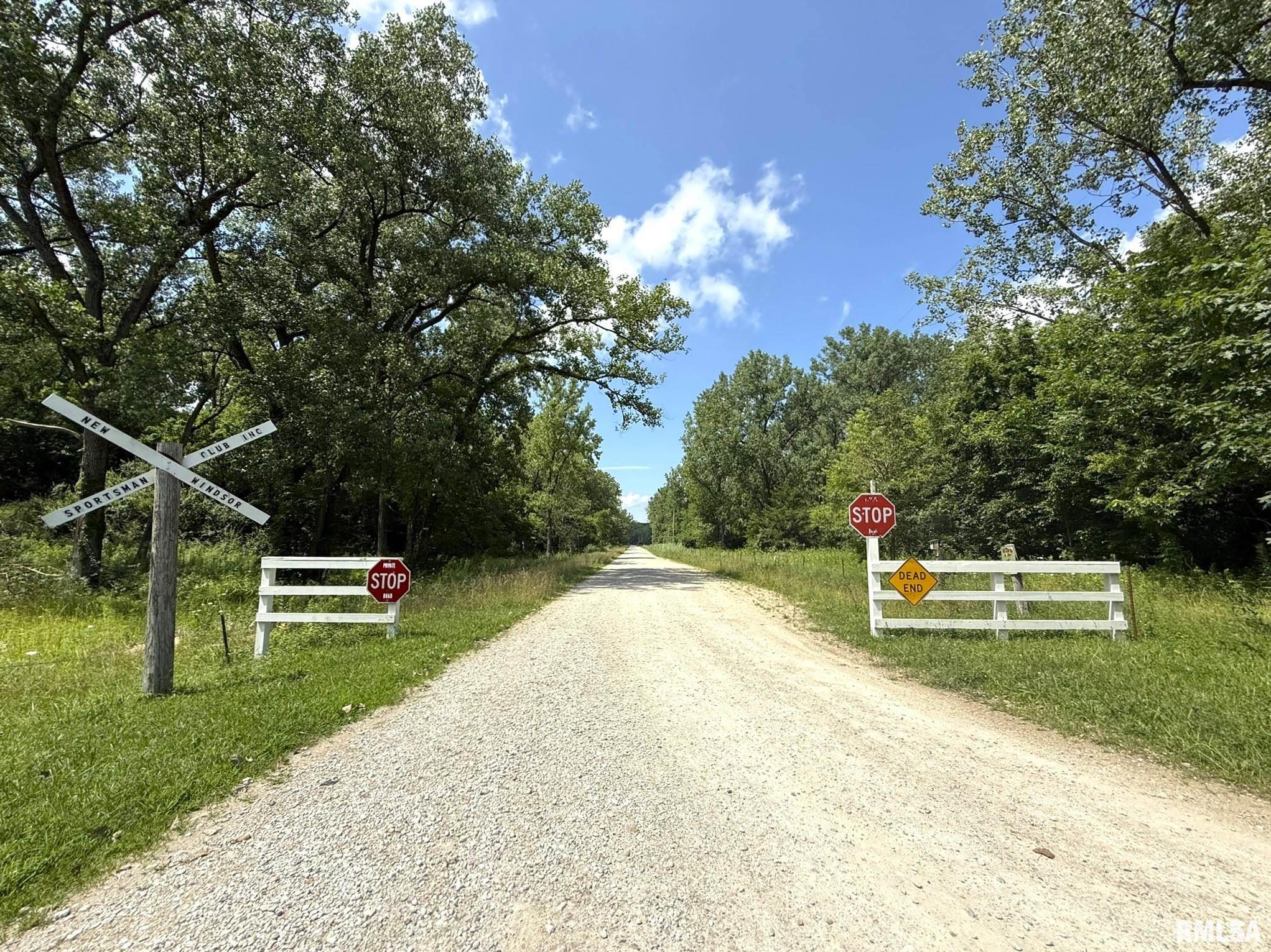 1674 Round House Lane Victoria, IL 61485 - Photo 2 of 50