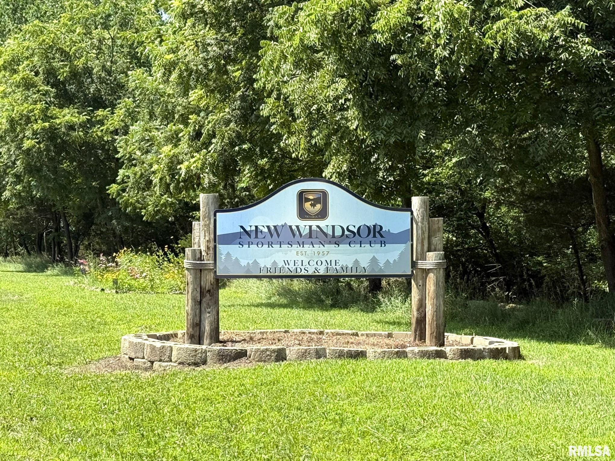 1674 Round House Lane Victoria, IL 61485 - Photo 3 of 50