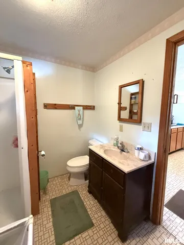 $179,900 | 1674 Round House Lane, Victoria, IL 61485