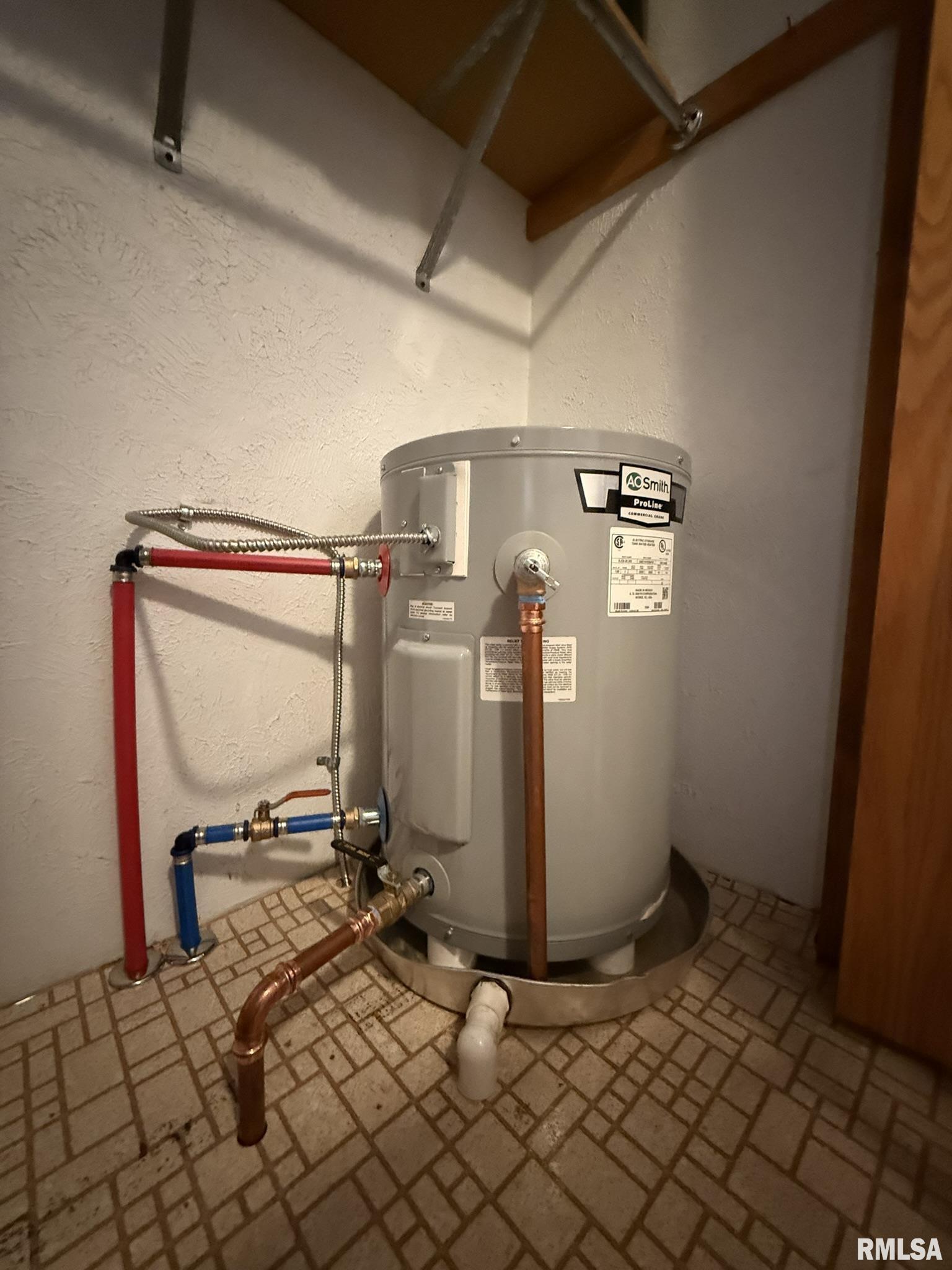 1674 Round House Lane Victoria, IL 61485 - Photo 49 of 50