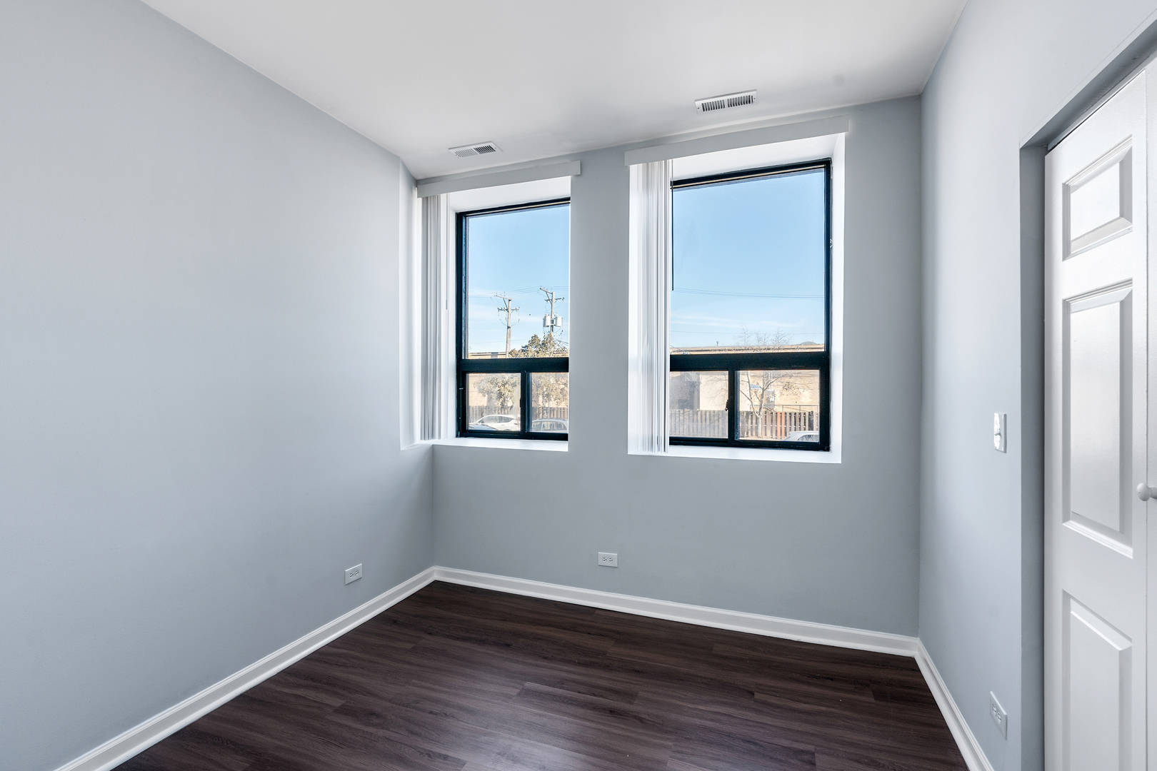 2451 West Howard Street, Unit 112 Chicago, IL 60645 - Photo 10 of 15