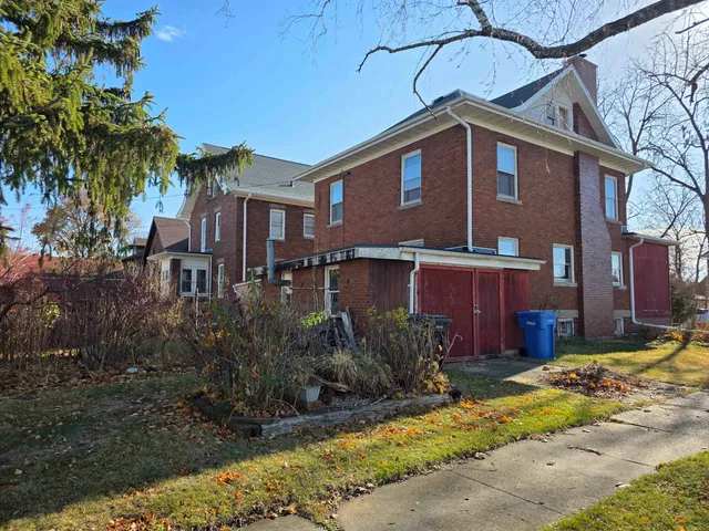 $160,000 | 1903 8th Street, Monroe, WI 53566