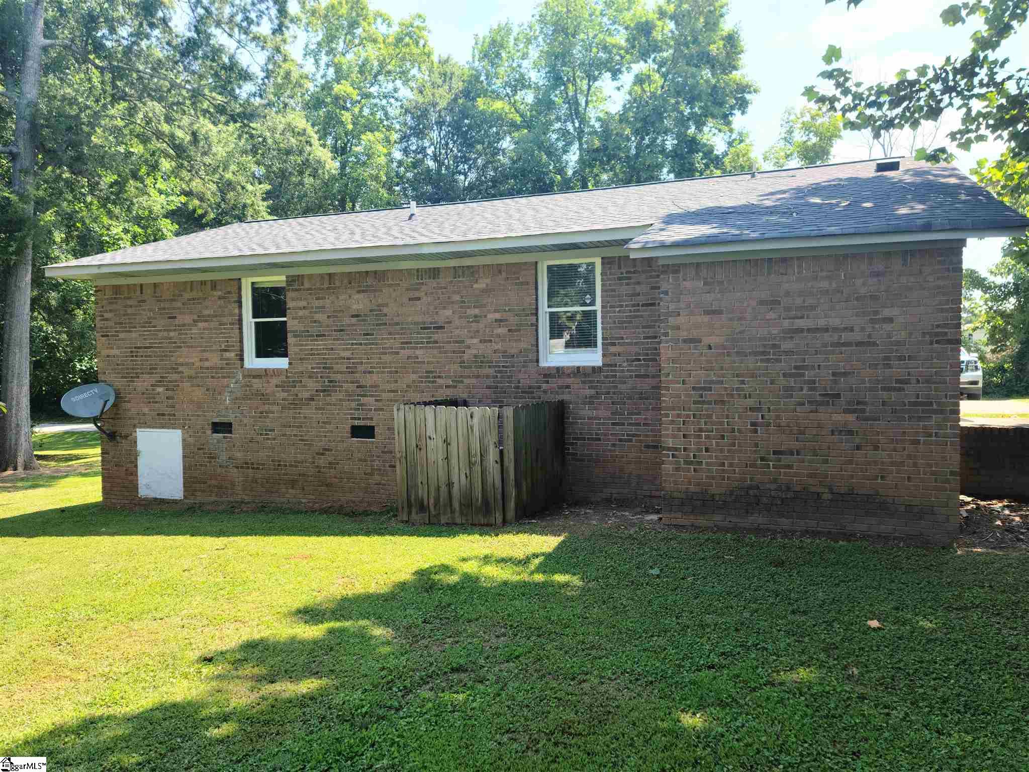 1203 Elizabeth Street Clinton, SC 29325 - Photo 12 of 12 Gallery Image 12