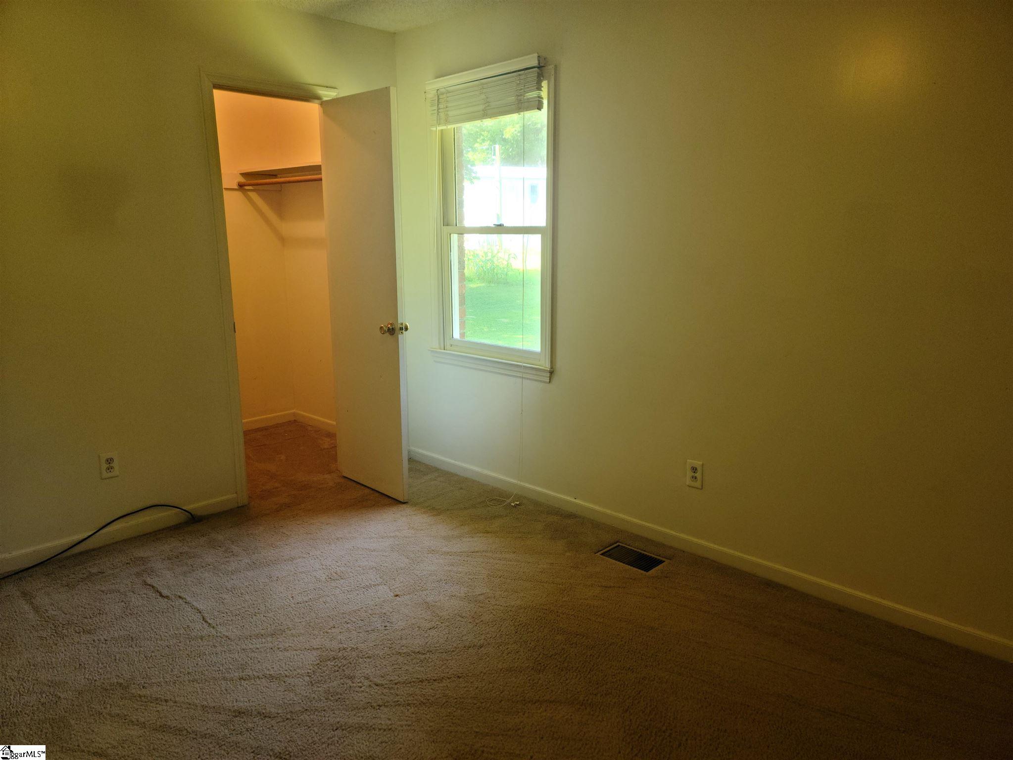 1203 Elizabeth Street Clinton, SC 29325 - Photo 7 of 12 Gallery Image 7
