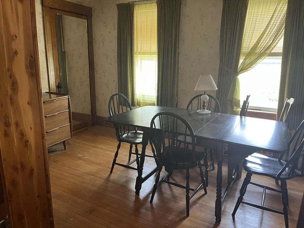 22 Commonwealth Avenue Worcester, MA 01604 - Photo 12 of 23 a dining room with furniture and window