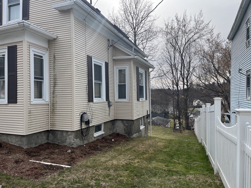 22 Commonwealth Avenue Worcester, MA 01604 - Photo 3 of 23 a view of a house with a yard