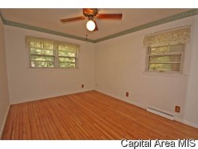 14 West Hazel Dell Lane Springfield, IL 62703 - Photo 11 of 12 Gallery Image 11
