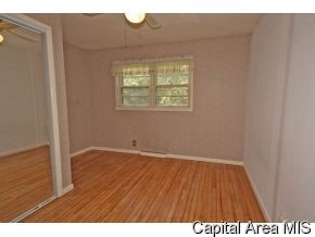 14 West Hazel Dell Lane Springfield, IL 62703 - Photo 12 of 12 Gallery Image 12