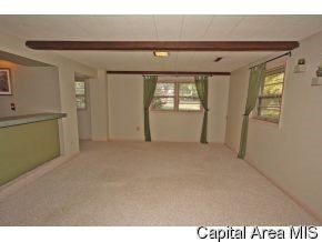 14 West Hazel Dell Lane Springfield, IL 62703 - Photo 8 of 12 Gallery Image 8