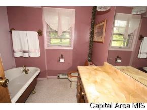 14 West Hazel Dell Lane Springfield, IL 62703 - Photo 9 of 12 Gallery Image 9