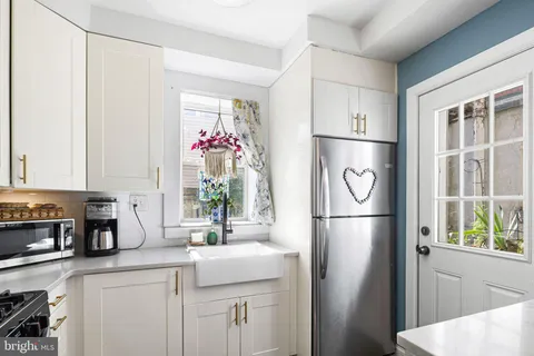 $389,900 | 1839 South Watts Street, Philadelphia, PA 19148