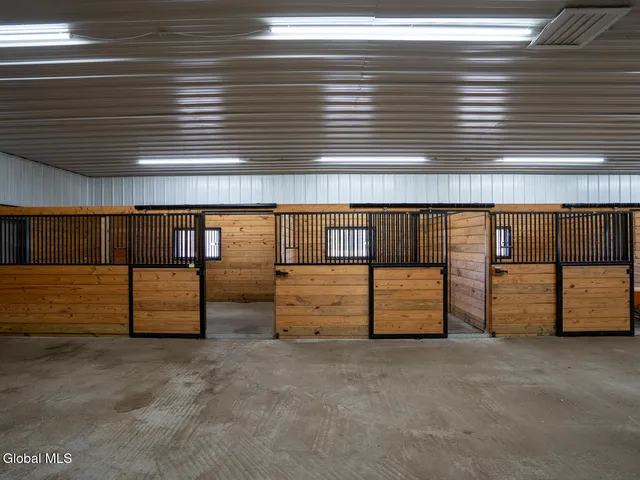 $2,589,000 | 282 Ridge Road, Stuyvesant, NY 12156