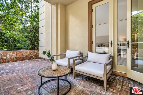 $2,995,000 | 10126 Empyrean Way, Unit 102, Los Angeles, CA 90067