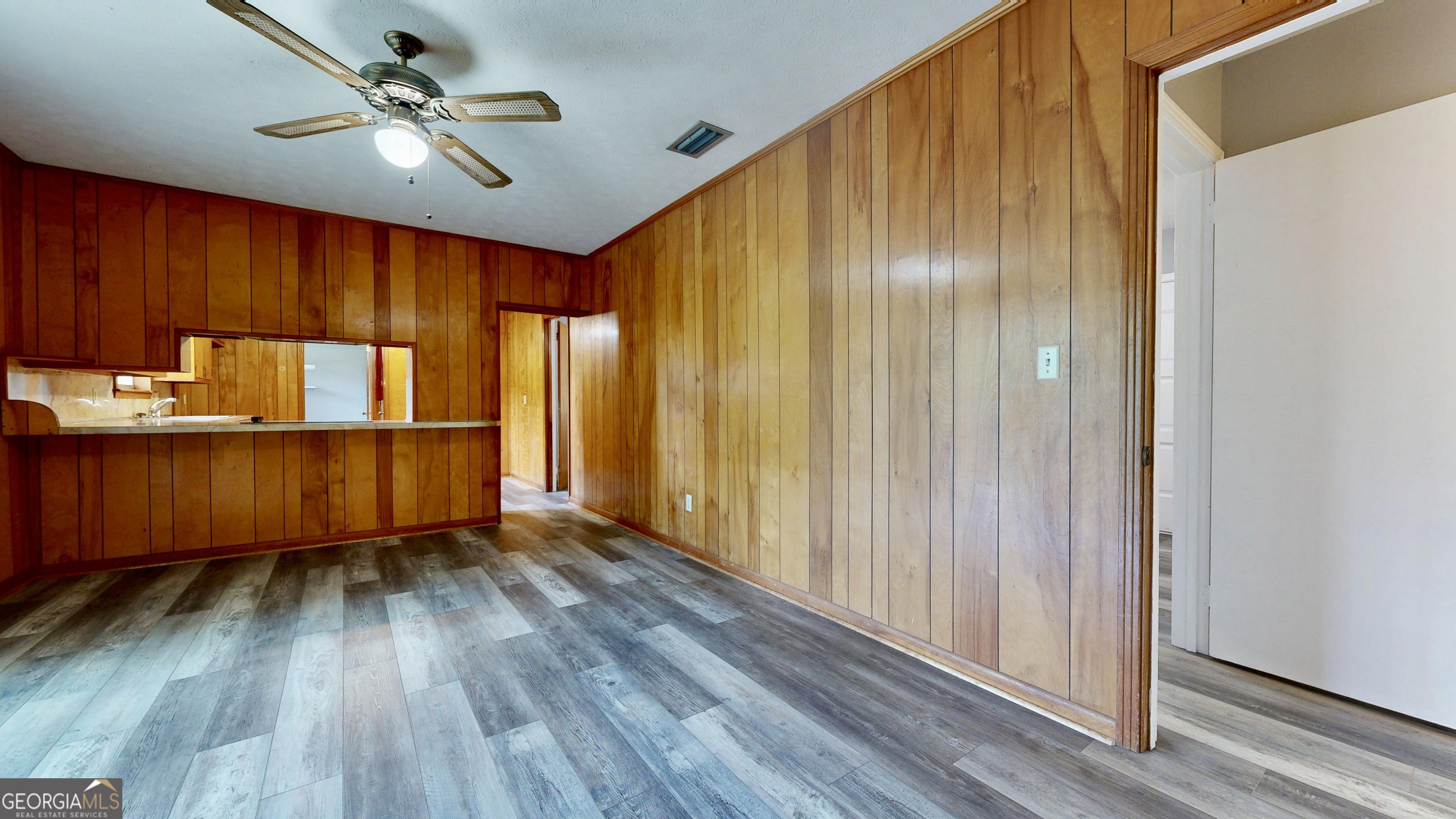 402 Pineview Drive Waycross, GA 31501 - Photo 11 of 24