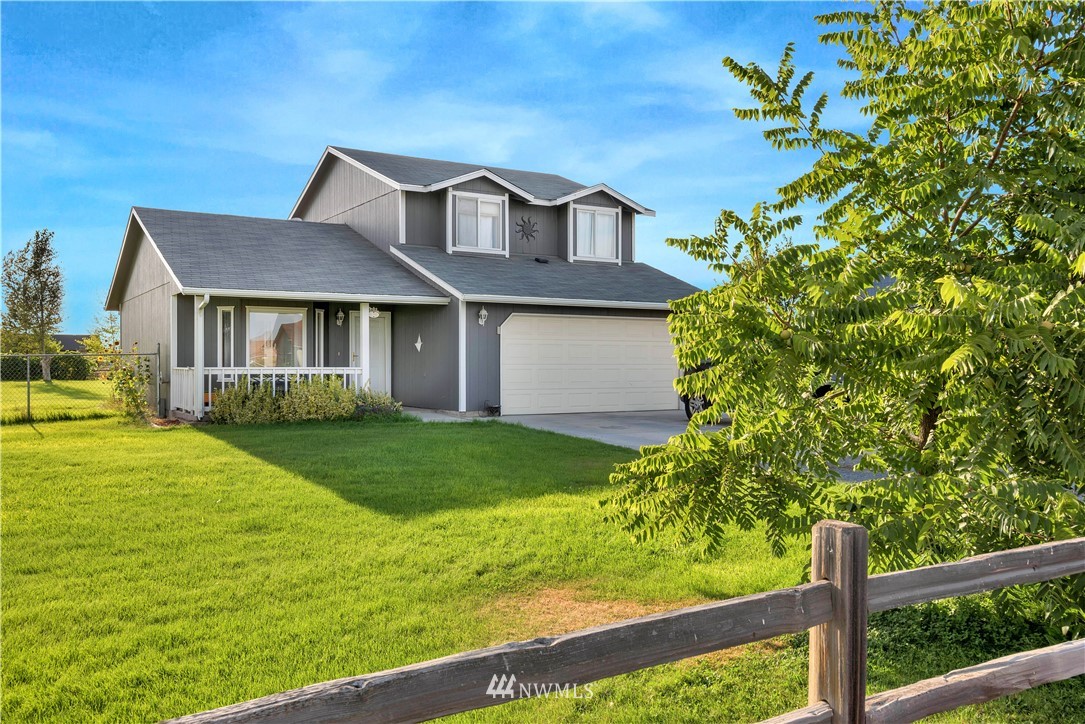 7472 Redmond Road Northeast Moses Lake, WA 98837 - Photo 3 of 40 Gallery Image 3