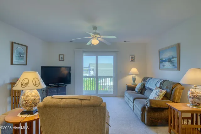 $2,295 | 228 Lazy Day Drive, Surf City, NC 28445