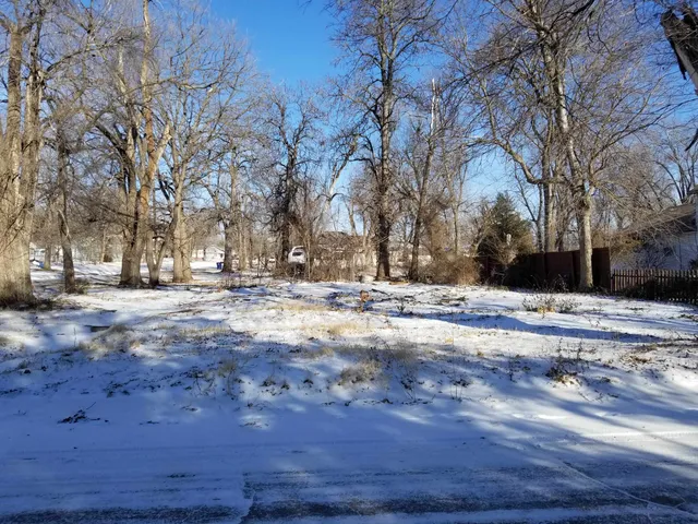 $5,000 | 300 East 5th Street, Eureka, KS 67045