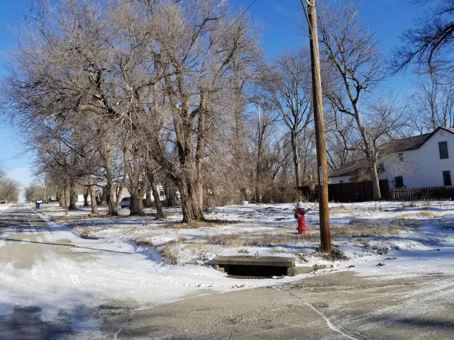 $5,000 | 300 East 5th Street, Eureka, KS 67045