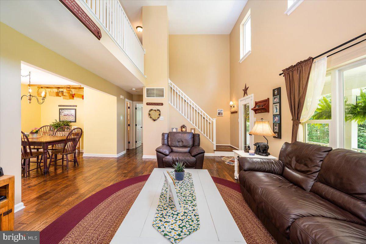 8301 Mapleville Road Mount Airy, MD 21771 - Photo 14 of 53