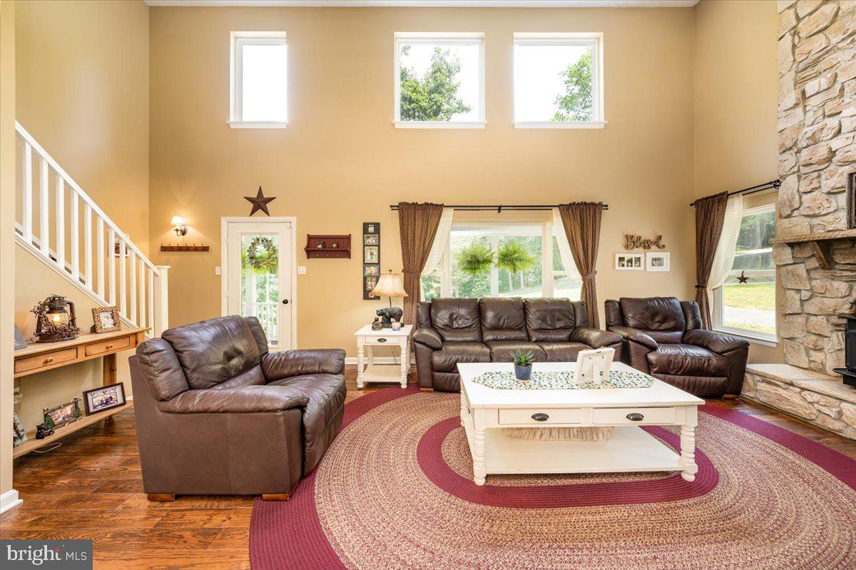 8301 Mapleville Road Mount Airy, MD 21771 - Photo 16 of 53