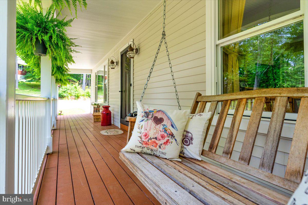 8301 Mapleville Road Mount Airy, MD 21771 - Photo 3 of 53