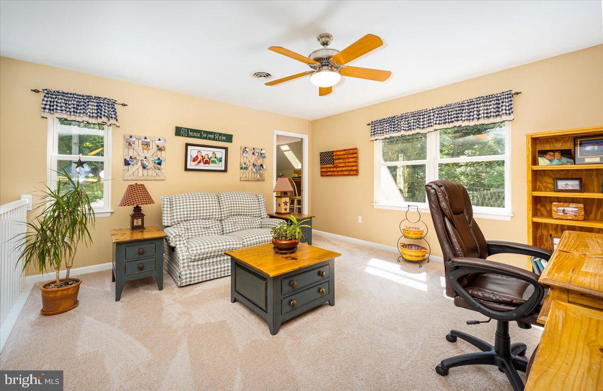 8301 Mapleville Road Mount Airy, MD 21771 - Photo 32 of 53