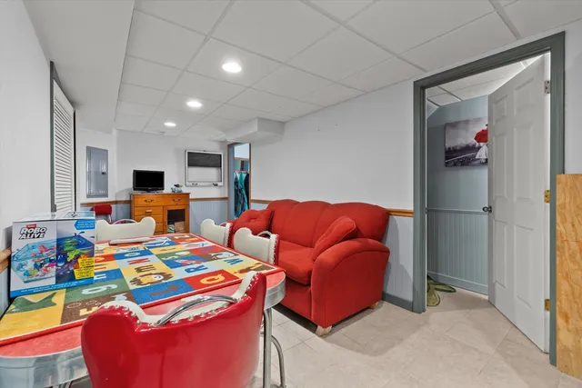 $299,900 | 214 Pottawatomie Lane, New Lenox, IL 60451