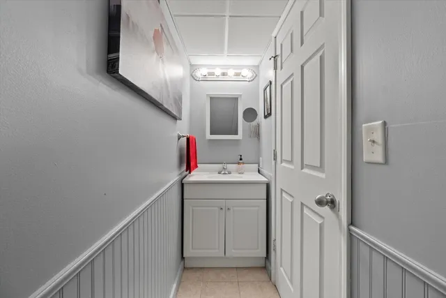 $299,900 | 214 Pottawatomie Lane, New Lenox, IL 60451