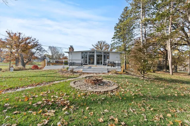 $299,900 | 214 Pottawatomie Lane, New Lenox, IL 60451