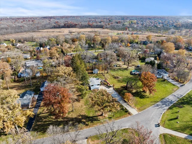 $299,900 | 214 Pottawatomie Lane, New Lenox, IL 60451