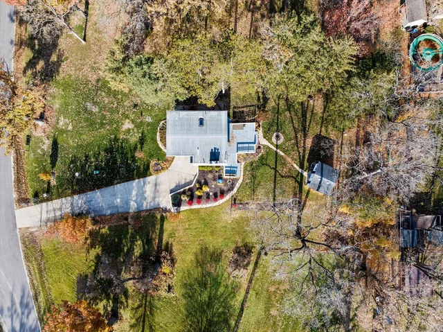 $299,900 | 214 Pottawatomie Lane, New Lenox, IL 60451