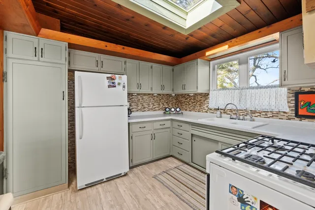 $299,900 | 214 Pottawatomie Lane, New Lenox, IL 60451