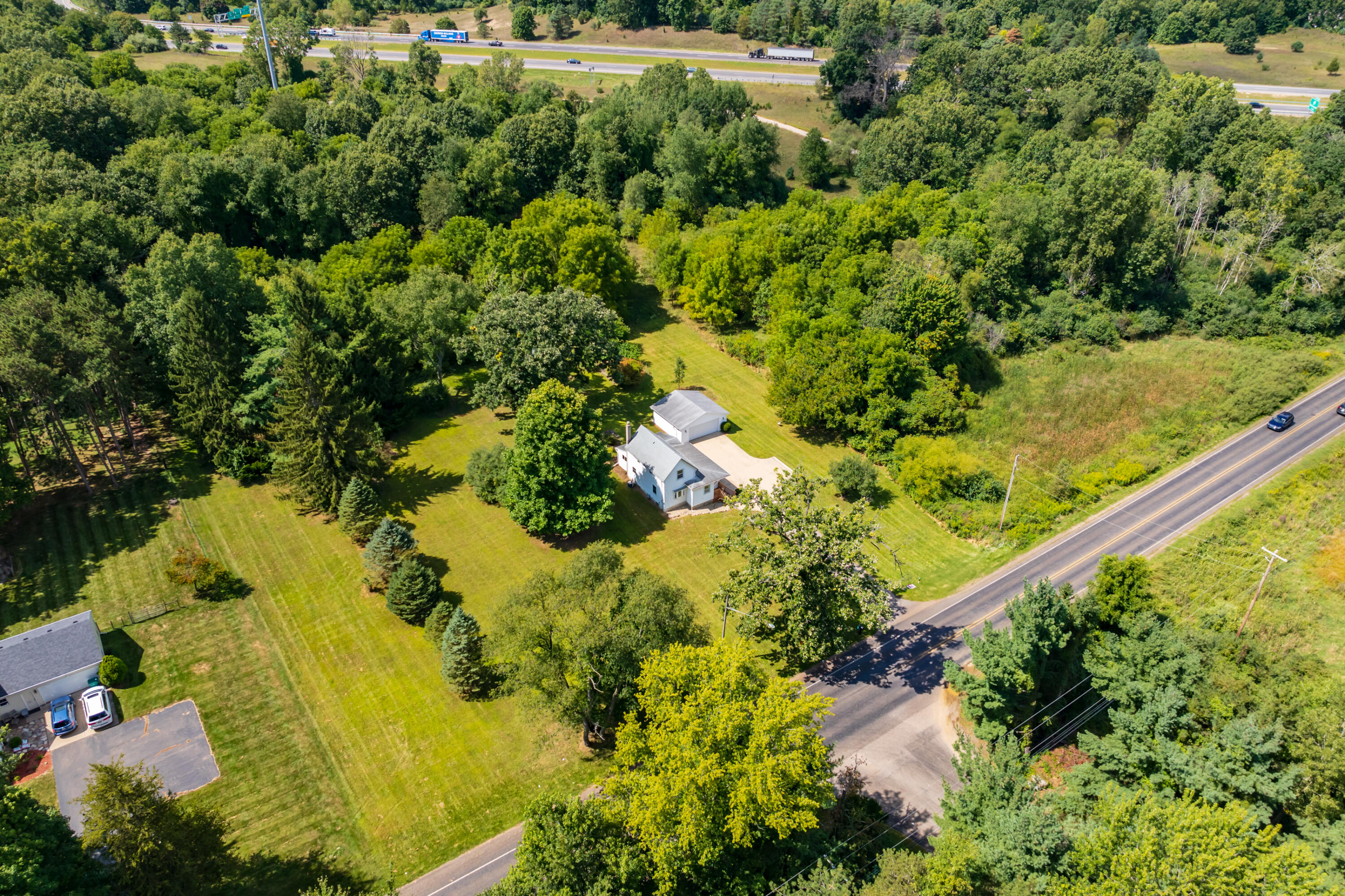 13661 6 1/2 Mile Road Battle Creek, MI 49014 - Photo 44 of 50 6 1-2 Mile Rd 13661 Battle Creek 49014 -