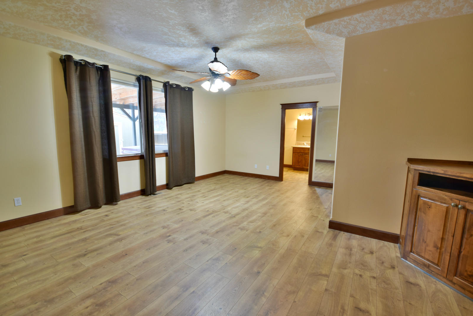 59985 Navajo Road Bend, OR 97702 - Photo 17 of 43 DSC_0020