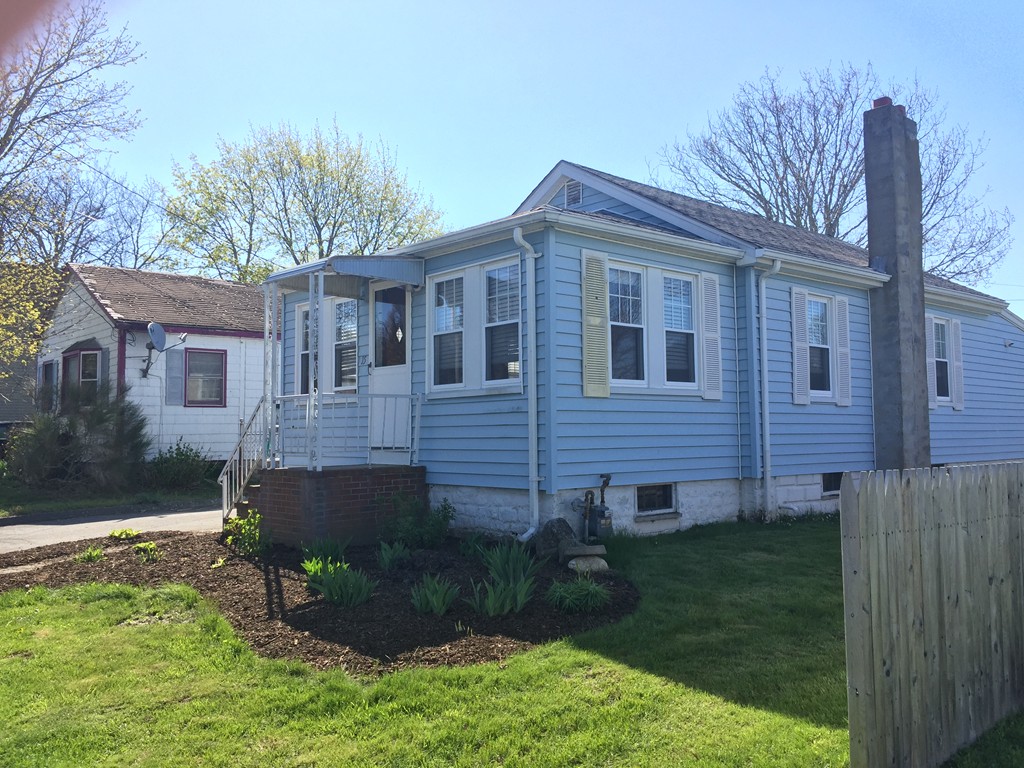 15 Briercliffe Road Fairhaven, MA 02719 - Photo 1 of 9 Gallery Image 1