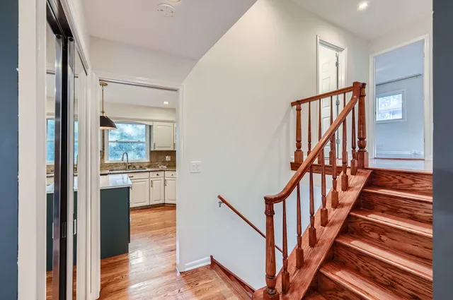 $430,000 | 271 South Cedar Avenue, Wood Dale, IL 60191