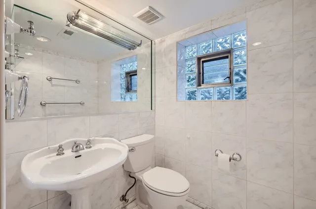 $430,000 | 271 South Cedar Avenue, Wood Dale, IL 60191