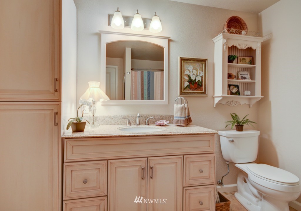 5009 Bakerview Road Oak Harbor, WA 98277 - Photo 18 of 25 Gallery Image 18