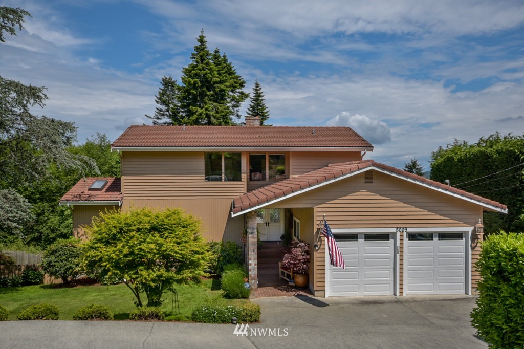 5009 Bakerview Road Oak Harbor, WA 98277 - Photo 5 of 25 Gallery Image 5