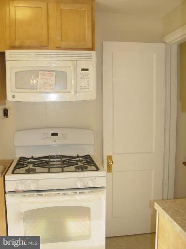 1487 Morris Road Southeast Washington, DC 20020 - Photo 9 of 28 Kitchen