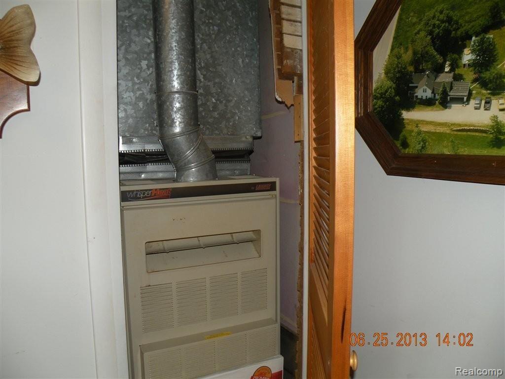 223 Riley Center Road Memphis, MI 48041 - Photo 17 of 18 DSCN5990.JPG