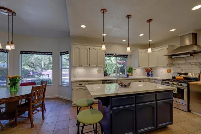 $995,000 | 8801 Villa Campo Way, Fair Oaks, CA 95628