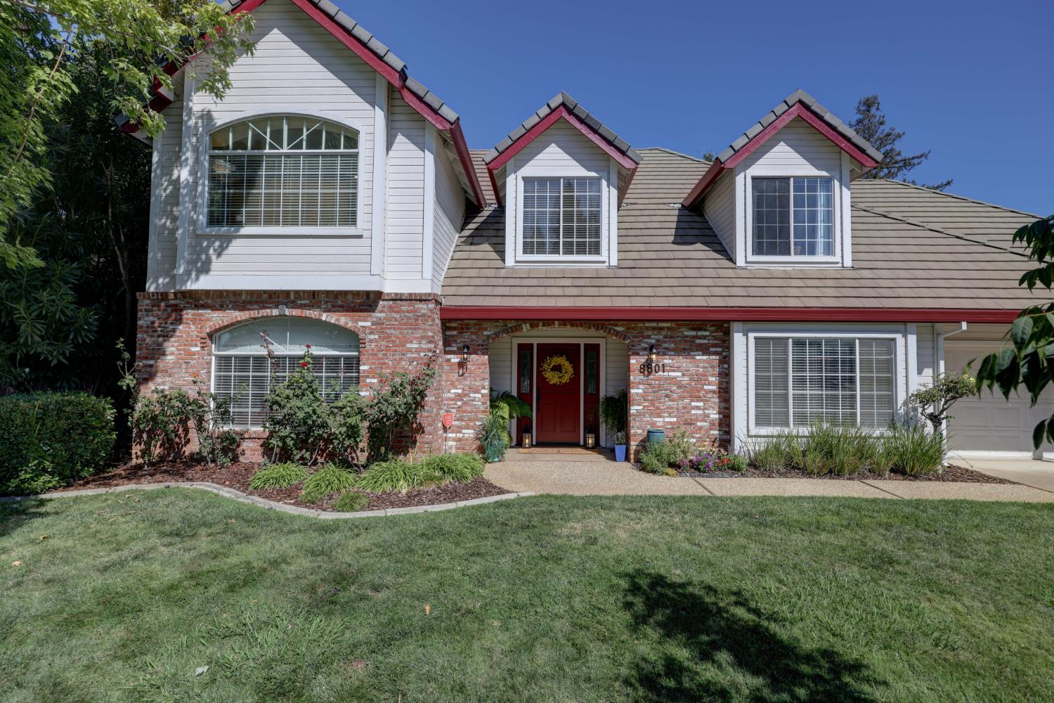 8801 Villa Campo Way Fair Oaks, CA 95628 - Photo 2 of 64