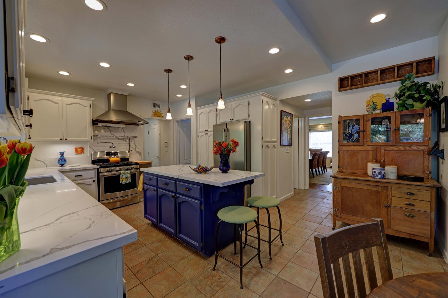 8801 Villa Campo Way Fair Oaks, CA 95628 - Photo 22 of 64