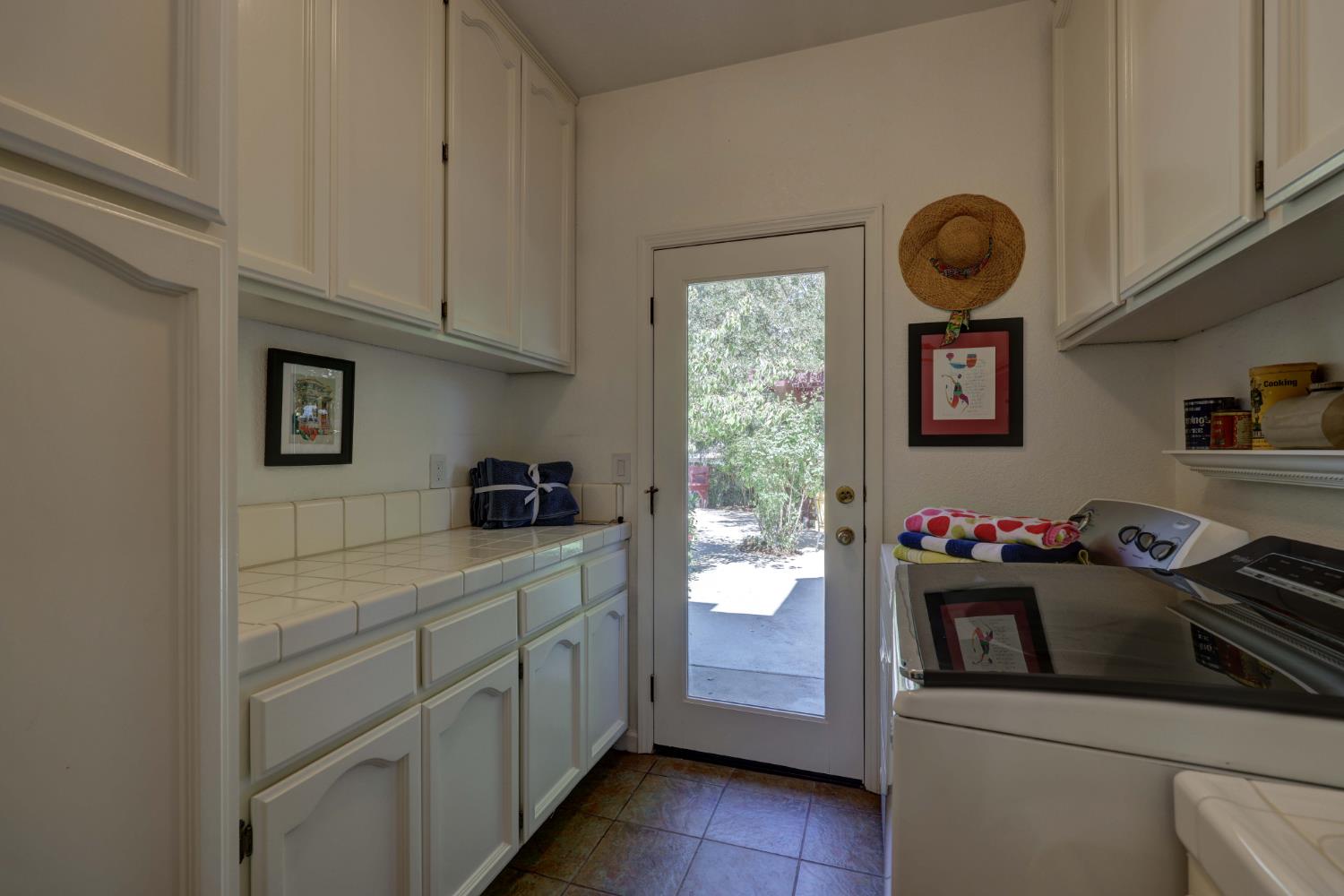 8801 Villa Campo Way Fair Oaks, CA 95628 - Photo 33 of 64