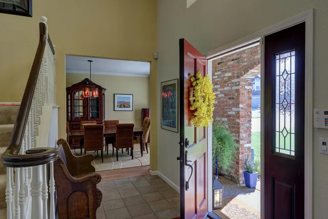 $995,000 | 8801 Villa Campo Way, Fair Oaks, CA 95628