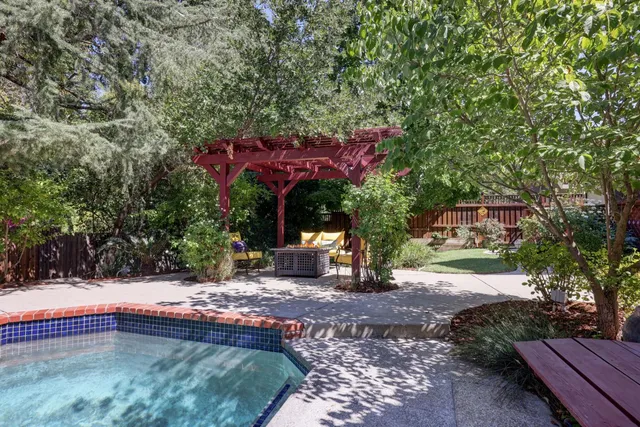 $995,000 | 8801 Villa Campo Way, Fair Oaks, CA 95628