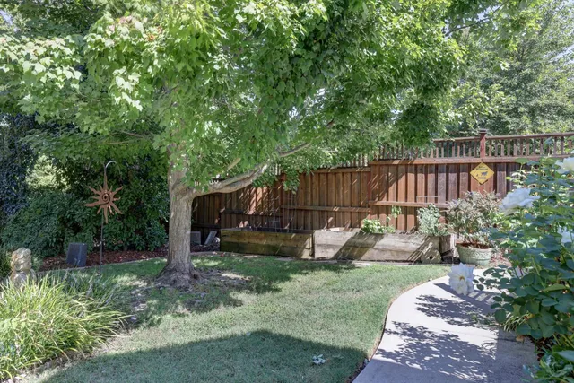 $995,000 | 8801 Villa Campo Way, Fair Oaks, CA 95628