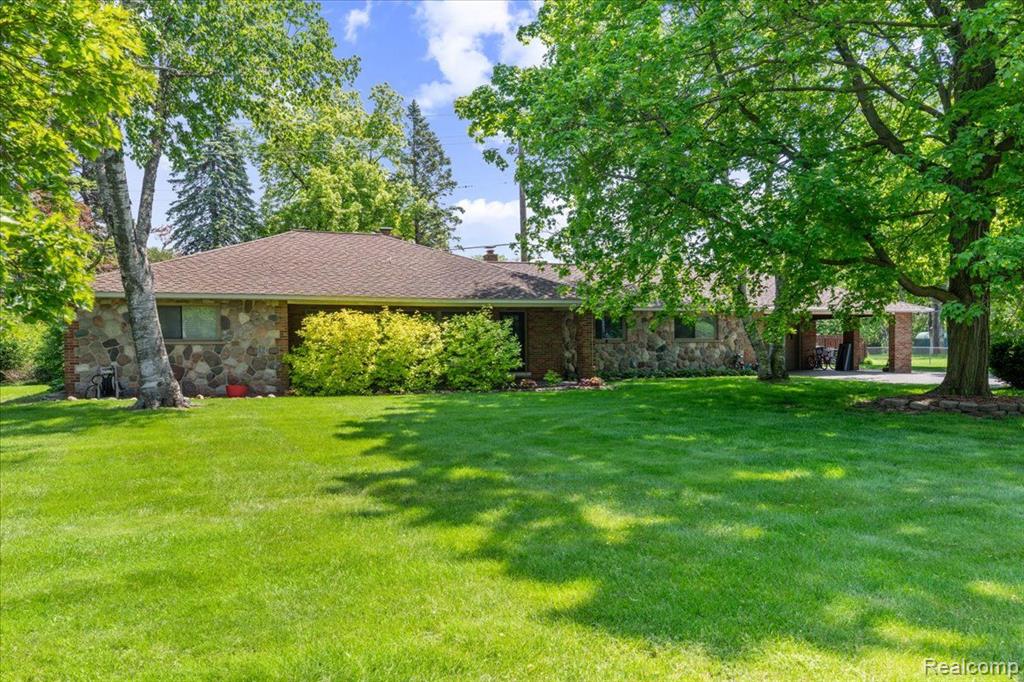 1933 John R Road Rochester Hills, MI 48307 - Photo 56 of 60